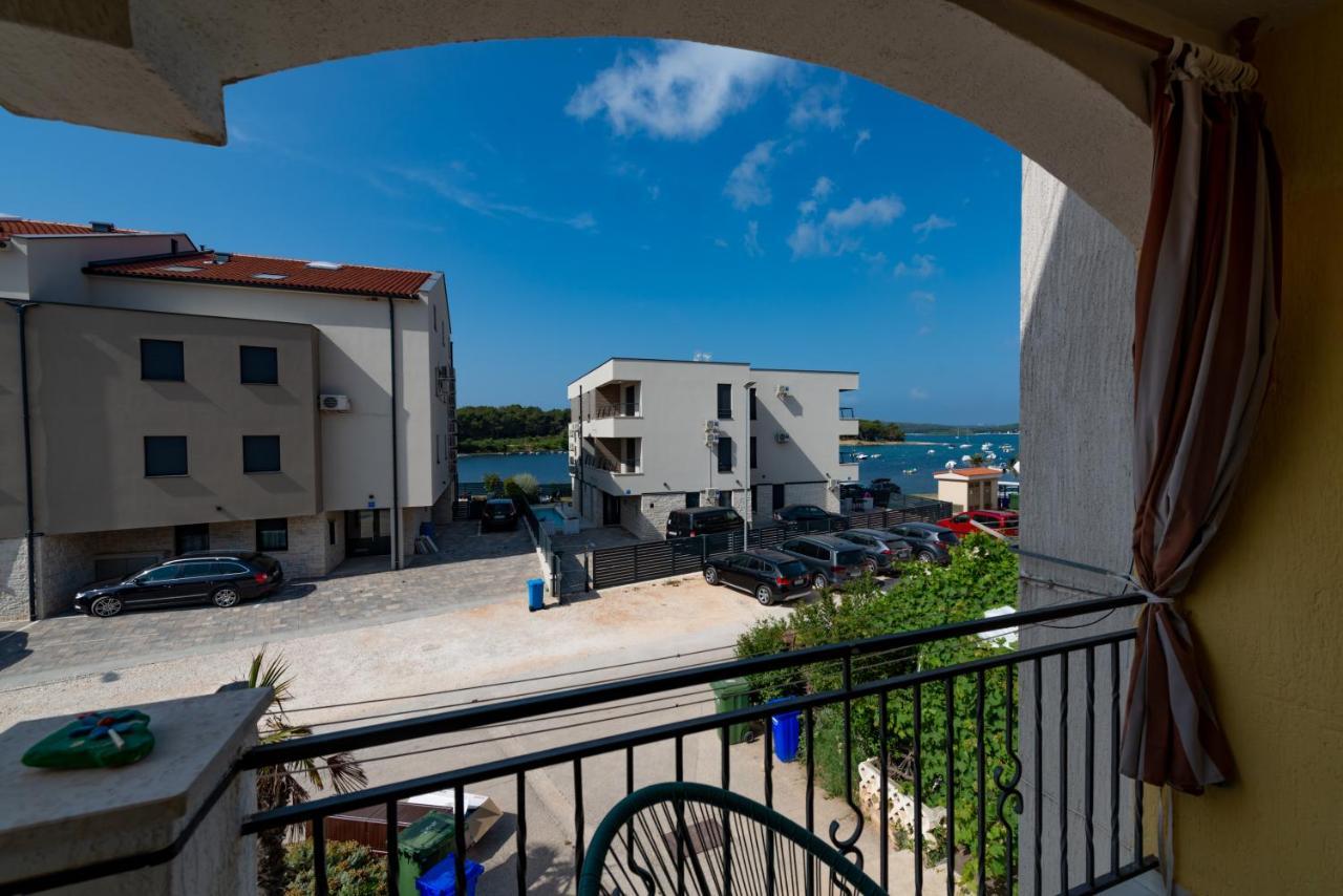 Misi Apartment Медулин Екстериор снимка