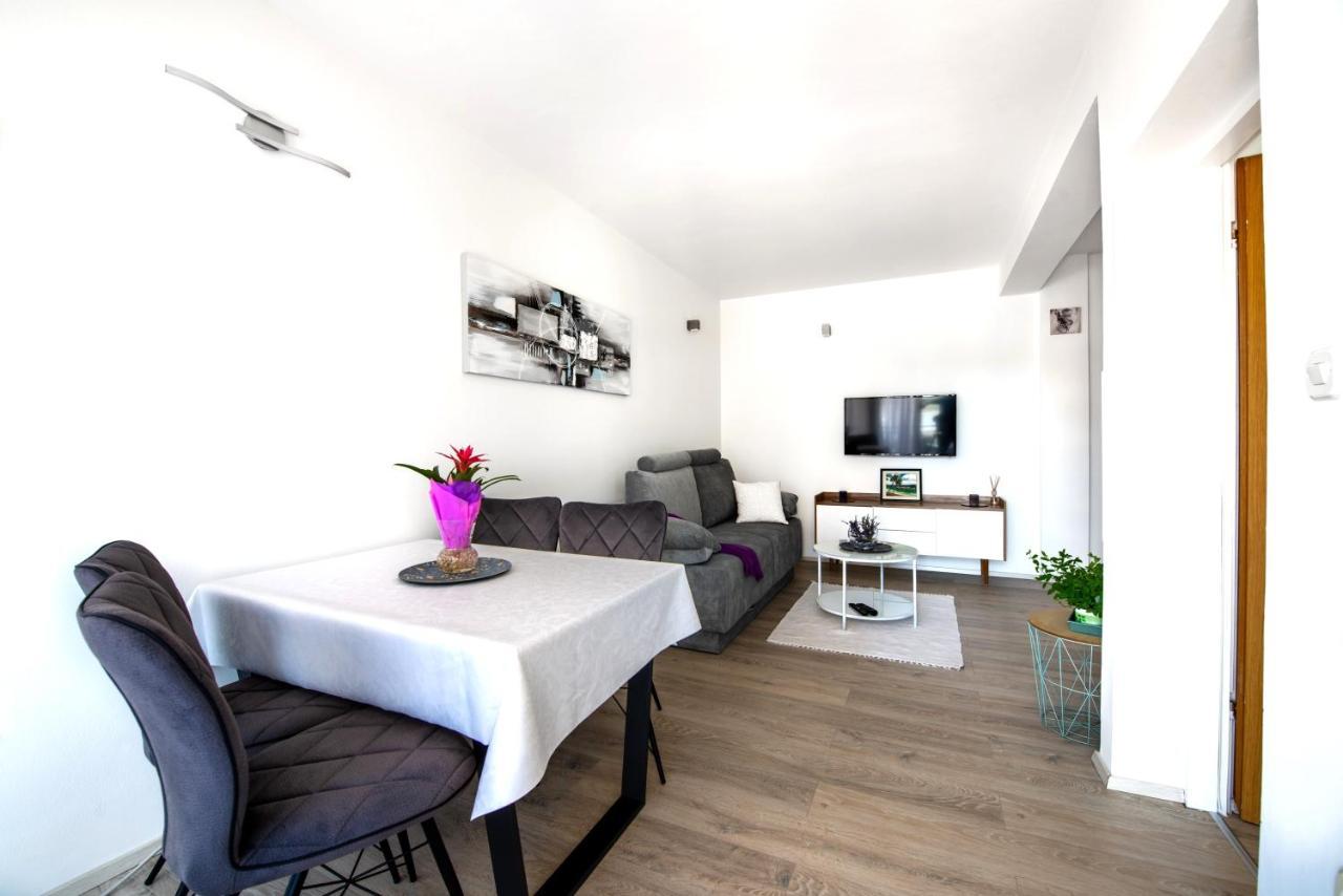 Misi Apartment Медулин Екстериор снимка